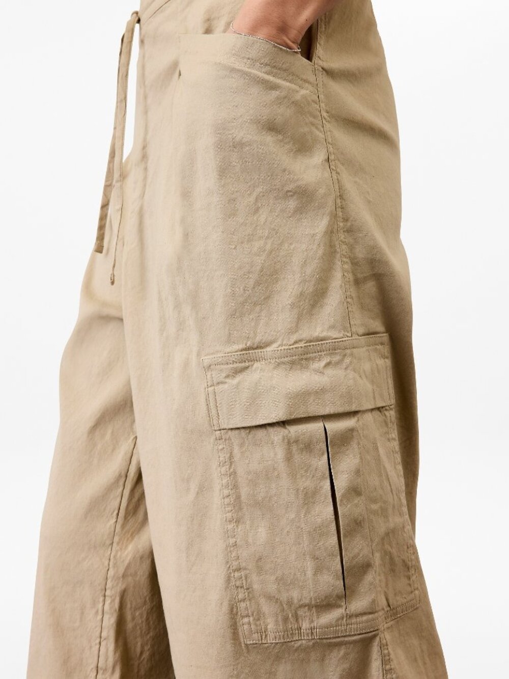 NEW Athleta Flax Tan Paradise Straight Leg Cargo Pants Drawstring Waist - Picture 2 of 12